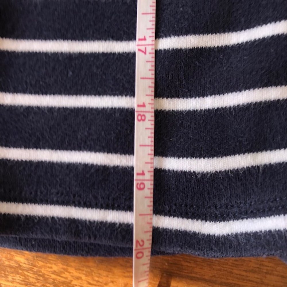 NAUTICA Three-Quarter Sleeve Blue White Stripe Top with Cuffs Me… - Picture 14 of 15